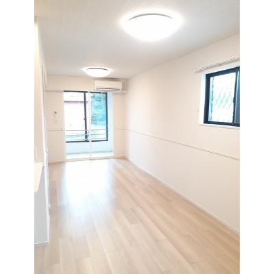 モルトグラッソⅠ 101【管理NO：1-027375701-01010】 ★家具家電は申し込み後に搬入します★ ★2026年11月上旬入居可能★の物件写真2