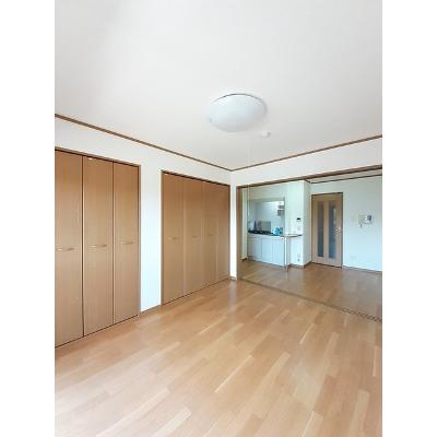 ＰＬＥＡＳＵＲＥＳ 206【管理NO：1-012860501-02050】 ★家具家電は申し込み後に搬入します★ ★2026年10月中旬入居可能★の物件写真2