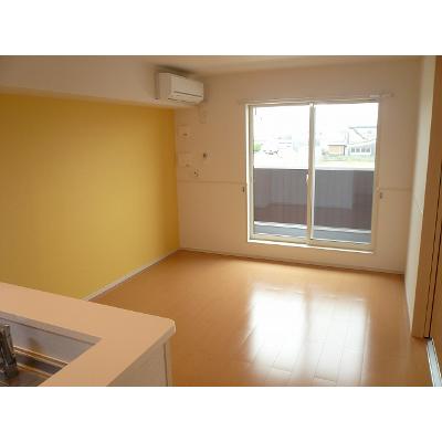 パーラメントハウス 203【管理NO：1-019714601-02030】 ★家具家電は申し込み後に搬入します★ ★2026年10月下旬入居可能★の物件写真2