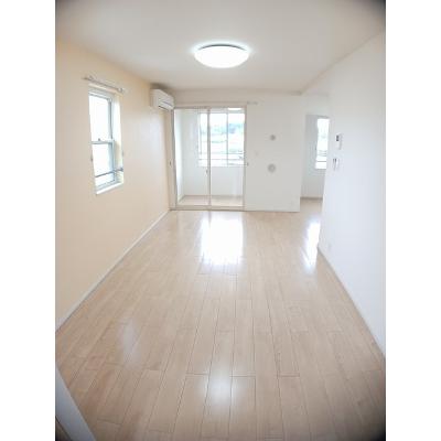 イル　ルオーゴＡ 204【管理NO：1-021626601-02040】 ★家具家電は申し込み後に搬入します★ ★2026年11月中旬入居可能★の物件写真2