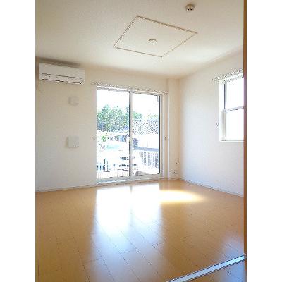 メゾンエスポワールⅡ 104【管理NO：1-017333102-01040】 ★家具家電は申し込み後に搬入します★ ★2026年10月中旬入居可能★の物件写真2