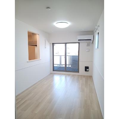 フォンテーヌⅢ 301【管理NO：1-028585501-03010】 ★家具家電は申し込み後に搬入します★の物件写真2