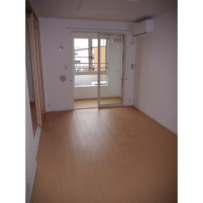 パニエ　ド　フルールⅡ 202【管理NO：1-020123902-02020】 ★家具家電は申し込み後に搬入します★ ★2026年10月中旬入居可能★の物件写真2