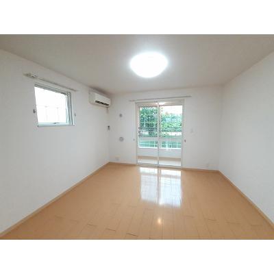 アンダンテ 201【管理NO：1-016420701-02010】 ★家具家電は申し込み後に搬入します★ ★2026年10月中旬入居可能★の物件写真2