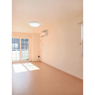 メゾン　プリムローズ 101【管理NO：1-015921601-01010】 ★家具家電は申し込み後に搬入します★ ★2026年10月中旬入居可能★の物件写真2