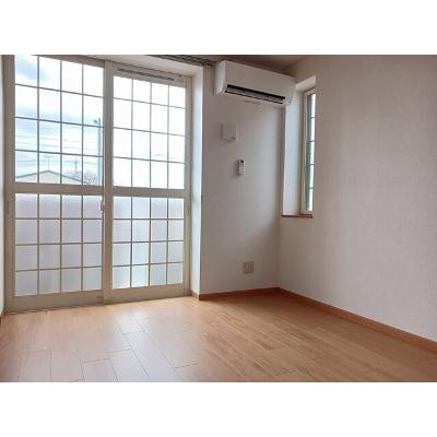 ハーモニウエストＣ 101【管理NO：1-012056803-01010】 ★家具家電は申し込み後に搬入します★ ★2026年10月中旬入居可能★の物件写真2