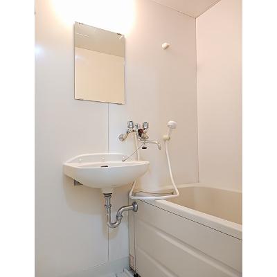 エルディム御庵 104【管理NO：1-002903901-01040】 ★家具家電は申し込み後に搬入します★ ★2026年10月中旬入居可能★の物件写真4