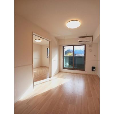 ポルテ 204【管理NO：1-026187501-02040】 ★家具家電は申し込み後に搬入します★の物件写真2
