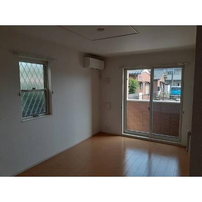 バレラス 103【管理NO：1-020513901-01030】 ★家具家電は申し込み後に搬入します★ ★2026年10月中旬入居可能★の物件写真2