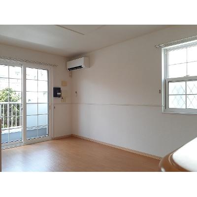 apartment 埼玉県三郷市泉１丁目７－６ 

↓地図はこちらから