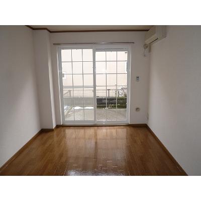花みずき 101【管理NO：1-011406501-01010】 ★家具家電は申し込み後に搬入します★の物件写真2