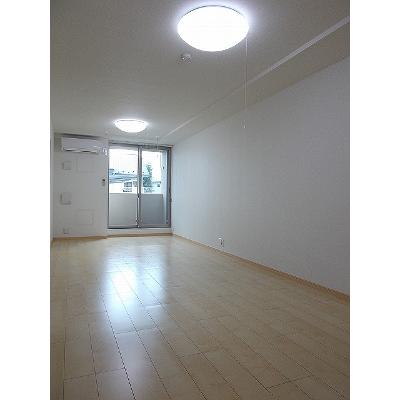 ミ・カーサ 107【管理NO：1-018516101-01070】 ★家具家電は申し込み後に搬入します★ ★2026年10月中旬入居可能★の物件写真2