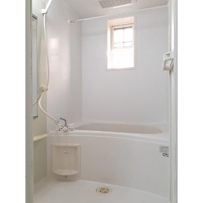 オランジュ 102【管理NO：1-013660102-01020】 ★家具家電は申し込み後に搬入します★ ★2026年10月中旬入居可能★の物件写真4