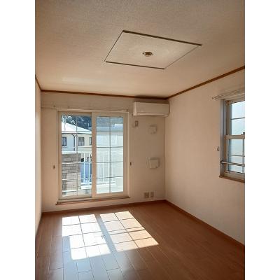 ヴィラージュ　ＭＫ 201【管理NO：1-013004201-02010】 ★家具家電は申し込み後に搬入します★ ★2026年10月中旬入居可能★の物件写真2