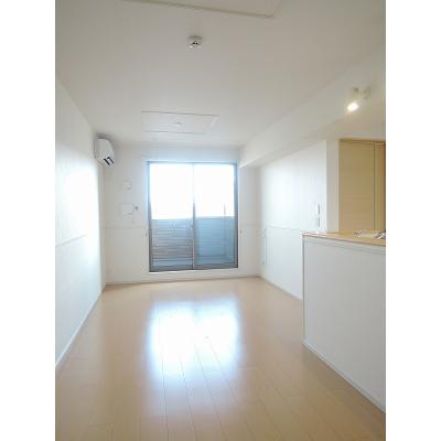 レニティフ　Ⅱ 303【管理NO：1-020104302-03030】 ★家具家電は申し込み後に搬入します★ ★2026年12月中旬入居可能★の物件写真2