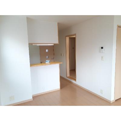 アルモニー 201【管理NO：1-016468401-02010】 ★家具家電は申し込み後に搬入します★ ★2026年10月中旬入居可能★の物件写真2