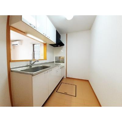 ヴィアーレ 101【管理NO：1-014724401-01010】 ★家具家電は申し込み後に搬入します★ ★2026年10月中旬入居可能★の物件写真3