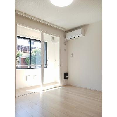 フォレストソレイユⅧ 101【管理NO：1-028043601-01010】 ★家具家電は申し込み後に搬入します★ ★2026年10月中旬入居可能★の物件写真2