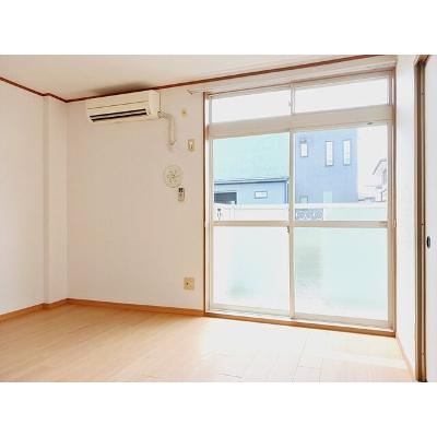 カーサアイリスＡ 102【管理NO：1-005427401-01020】 ★家具家電は申し込み後に搬入します★ ★2026年10月中旬入居可能★の物件写真2
