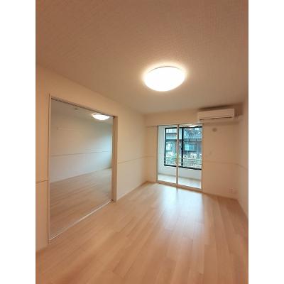 メゾンルミネ五個荘Ⅰ 103【管理NO：1-026757901-01030】 ★家具家電は申し込み後に搬入します★ ★2026年10月中旬入居可能★の物件写真2