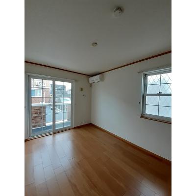 ヴィラ　アンソレイエⅠ 103【管理NO：1-013196301-01030】 ★家具家電は申し込み後に搬入します★ ★2026年10月中旬入居可能★の物件写真2