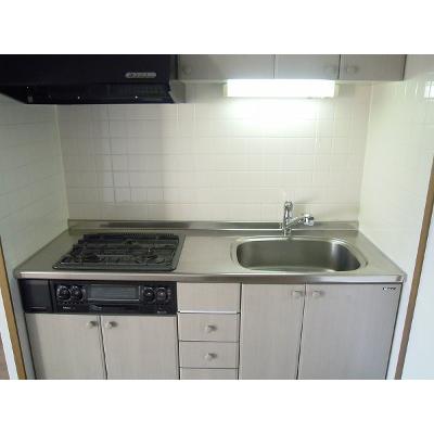 レカレクション 303【管理NO：1-011068401-03030】 ★家具家電は申し込み後に搬入します★ ★2026年10月中旬入居可能★の物件写真3