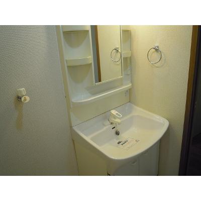 レカレクション 303【管理NO：1-011068401-03030】 ★家具家電は申し込み後に搬入します★ ★2026年10月中旬入居可能★の物件写真6