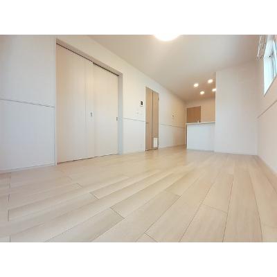 キャンバス 203【管理NO：1-025795701-02030】 ★家具家電は申し込み後に搬入します★の物件写真2