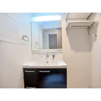 カルセドニー 302【管理NO：1-020425701-03020】 ★家具家電は申し込み後に搬入します★の物件写真6