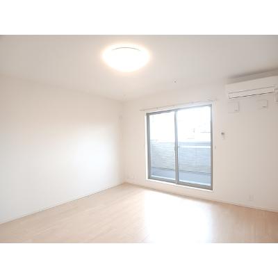 リバーサイドアベニュー 202【管理NO：1-025174001-02020】 ★家具家電は申し込み後に搬入します★の物件写真2