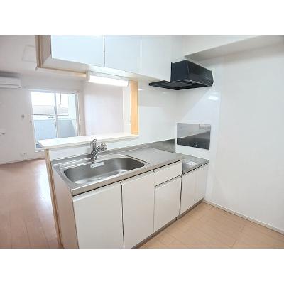 メゾン　ドール三田　２号館 202【管理NO：1-021225302-02020】 ★家具家電は申し込み後に搬入します★の物件写真3