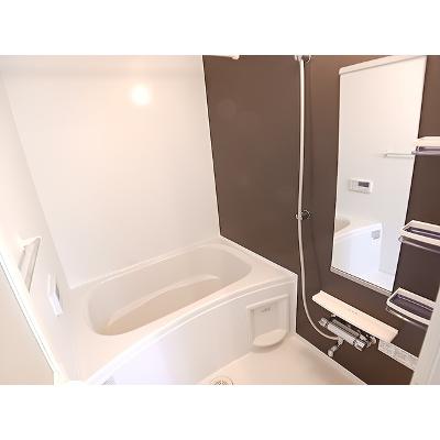 メゾン　ドール三田　２号館 202【管理NO：1-021225302-02020】 ★家具家電は申し込み後に搬入します★の物件写真4