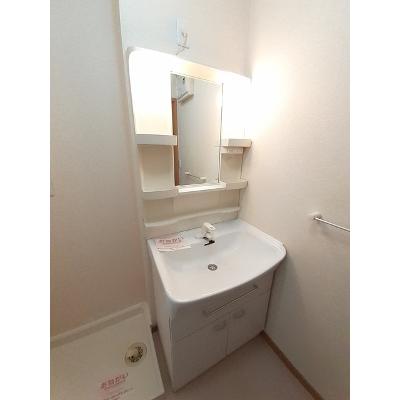 エマールカモガワ 101【管理NO：1-013550601-01010】 ★家具家電は申し込み後に搬入します★ ★2026年10月中旬入居可能★の物件写真6