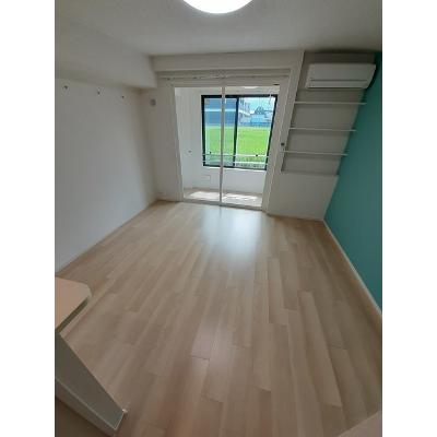 ラビアンローズ 103【管理NO：1-027496101-01030】 ★家具家電は申し込み後に搬入します★ ★2026年10月中旬入居可能★の物件写真2