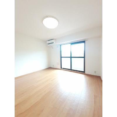 サンライズ 104【管理NO：1-012399601-01040】 ★家具家電は申し込み後に搬入します★ ★2026年10月上旬入居可能★の物件写真2