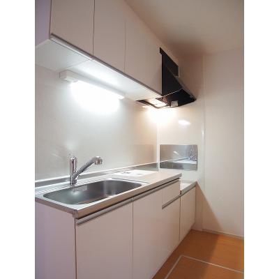 Ｖｉｌｌａ　Ｓｕｎｓｈｉｎｅ 102【管理NO：1-019713301-01020】 ★家具家電は申し込み後に搬入します★ ★2026年10月中旬入居可能★の物件写真3