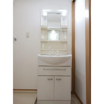 グランジュネッス 702【管理NO：1-012623101-07020】 ★家具家電は申し込み後に搬入します★ ★2026年10月中旬入居可能★の物件写真6