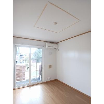 サンピエーノ高井Ａ 101【管理NO：1-012502001-01010】 ★家具家電は申し込み後に搬入します★ ★2026年10月中旬入居可能★の物件写真2