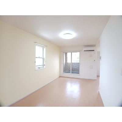 ＰＲＥＮＤＲＥ・ＨＡＲＵ 204【管理NO：1-019102801-02040】 ★家具家電は申し込み後に搬入します★の物件写真2