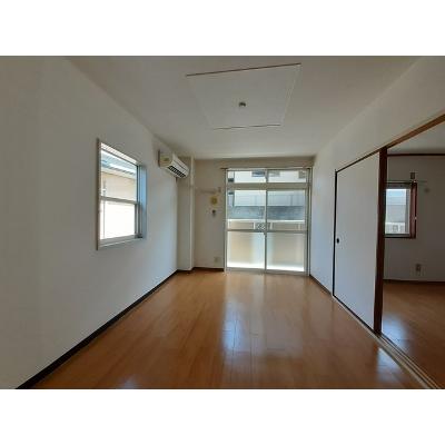 ビューハイツ 101【管理NO：1-004642901-01010】 ★家具家電は申し込み後に搬入します★ ★2026年10月中旬入居可能★の物件写真2