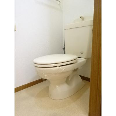 アーバンアイリスⅡ 201【管理NO：1-011265201-02010】 ★家具家電は申し込み後に搬入します★ ★2026年10月中旬入居可能★の物件写真5