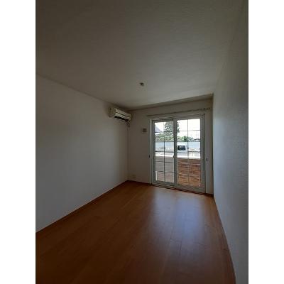 サングレースＢ 103【管理NO：1-014317002-01030】 ★家具家電は申し込み後に搬入します★ ★2026年10月中旬入居可能★の物件写真2