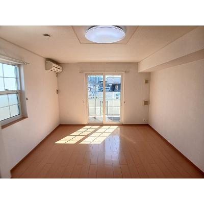 ＮＣＭ３ 101【管理NO：1-014758201-01010】 ★家具家電は申し込み後に搬入します★の物件写真2