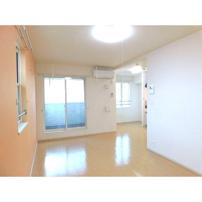 ソレアード連坊 202【管理NO：1-018723001-02020】 ★家具家電は申し込み後に搬入します★ ★2026年11月中旬入居可能★の物件写真2