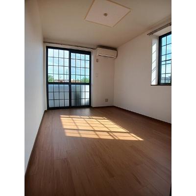 サンセール 103【管理NO：1-010242401-01030】 ★家具家電は申し込み後に搬入します★の物件写真2