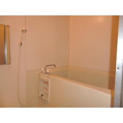 サニープレイス 202【管理NO：1-004697801-02020】 ★家具家電は申し込み後に搬入します★ ★2026年10月中旬入居可能★の物件写真4