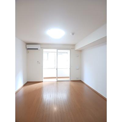 レフィナード 103【管理NO：1-014283101-01030】 ★家具家電は申し込み後に搬入します★の物件写真2