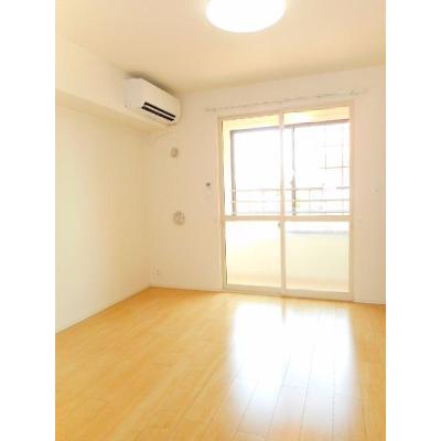 ラ・エルビータ 203【管理NO：1-022022601-02030】 ★家具家電は申し込み後に搬入します★ ★2026年11月上旬入居可能★の物件写真2