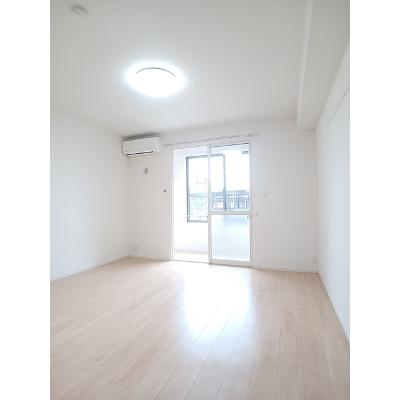 ラ・エルビータ 103【管理NO：1-022022601-01030】 ★家具家電は申し込み後に搬入します★の物件写真2