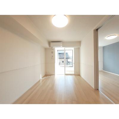 ラ・ルーチェ 102【管理NO：1-026967101-01020】 ★家具家電は申し込み後に搬入します★ ★2026年11月中旬入居可能★の物件写真2